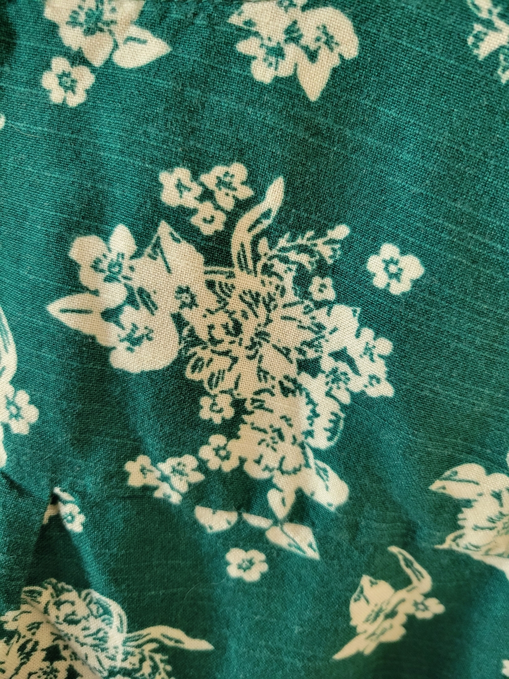Floral Ruffled Button-Front Blouse - Picture 7 of 8